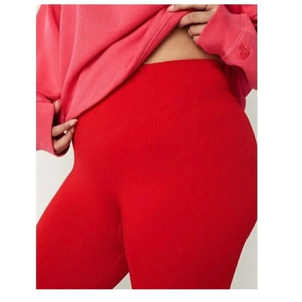 PINK| Active| Seamless| Legging| With backside Pocket - Picture 5 of 13